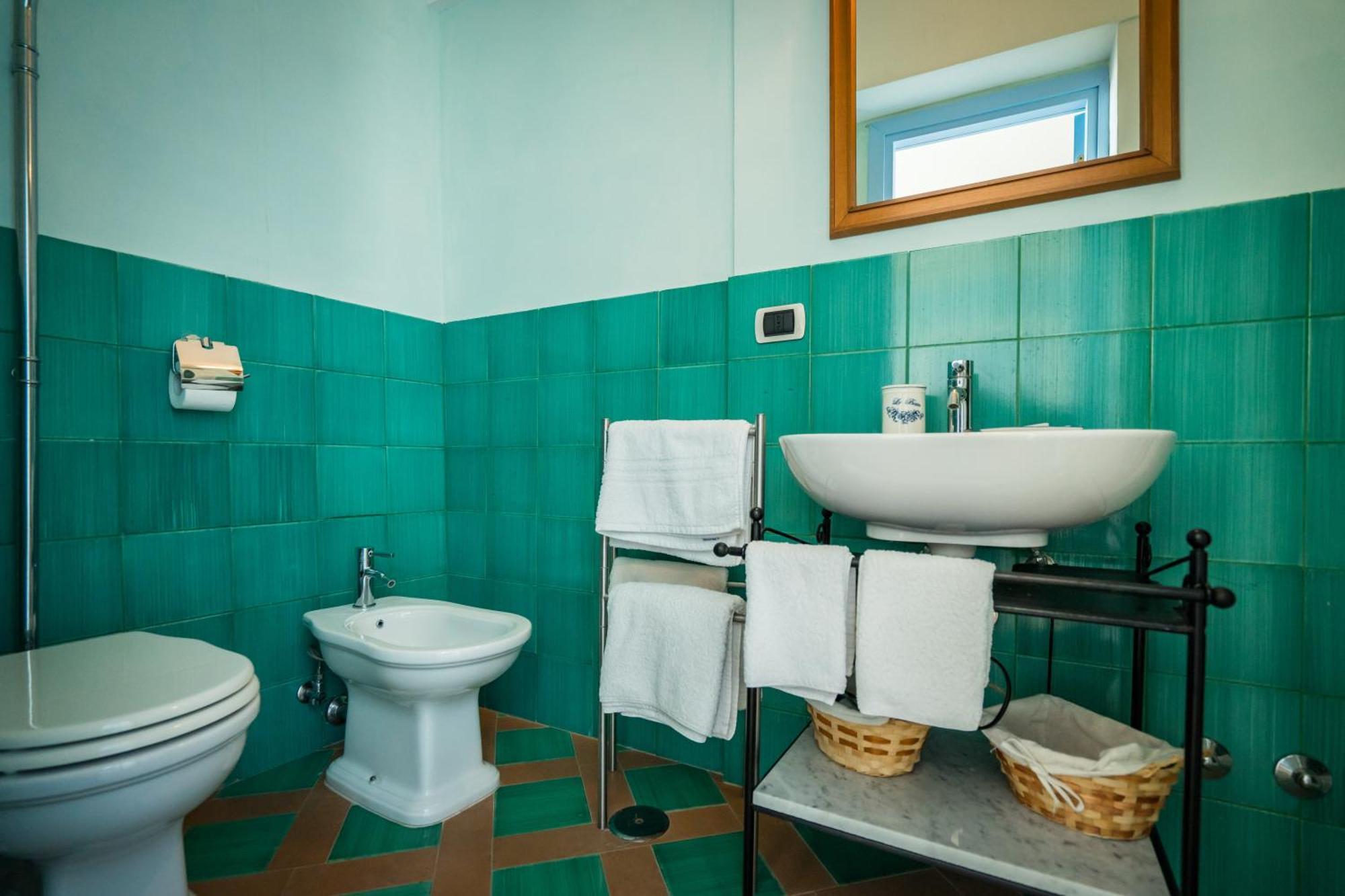 Bed and Breakfast Borgo Dei Saraceni - Domus Indomita Agropoli Exterior foto
